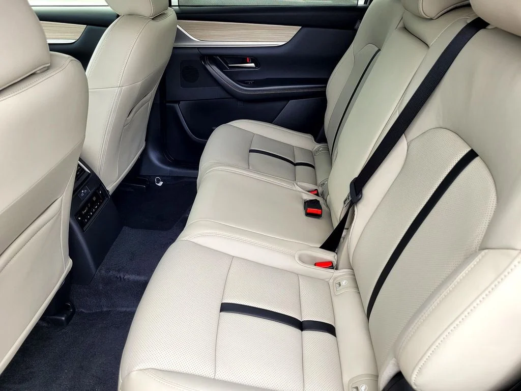 2026 Mazda CX-90 Premium Package - Photo 8