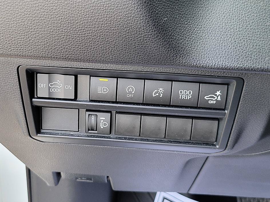 Used 2024 Ice Toyota SR5 image 24
