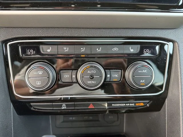 Used 2023  Volkswagen 3.6L V6 SEL R-Line image 21