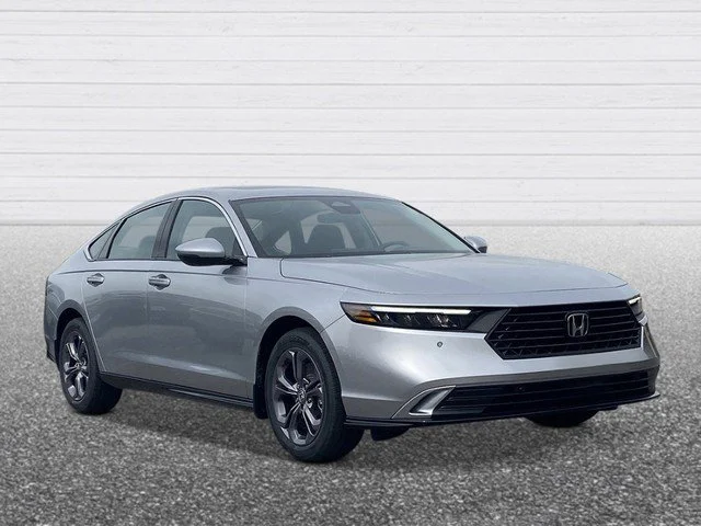 New 2026 Silver Honda EX-L image 6