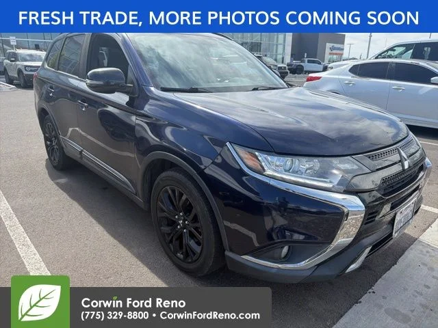 2019 Mitsubishi Outlander LE FWD's photo