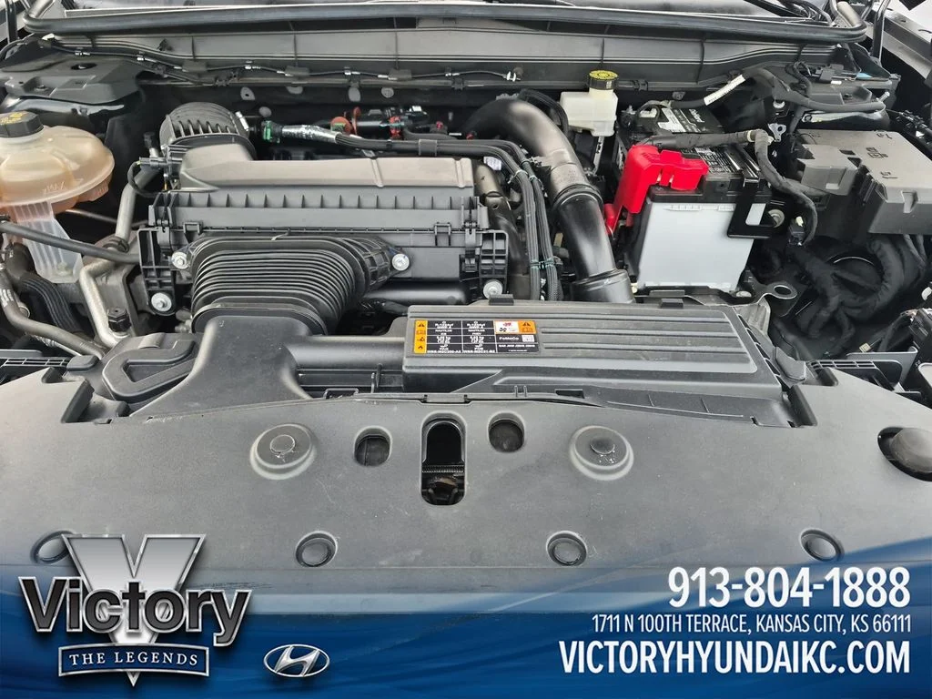 Used 2024 Black Lincoln Reserve image 24
