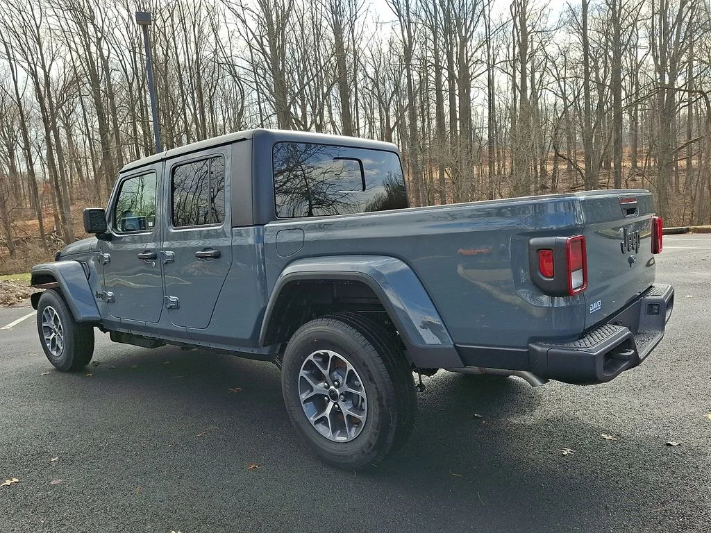 New 2026 Anvil Clear-Coat Exterior Paint Jeep Sport S image 3