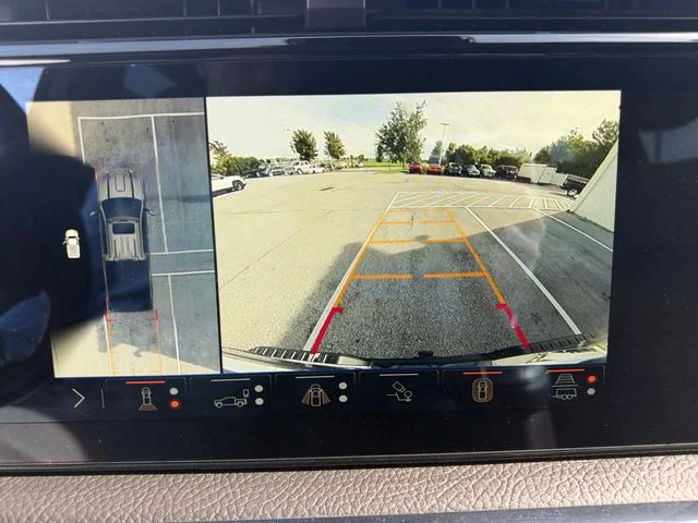 Used 2024 Black GMC Denali image 27