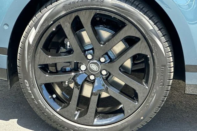 New 2026 Tribeca Blue Land Rover Hoxton Edition image 24