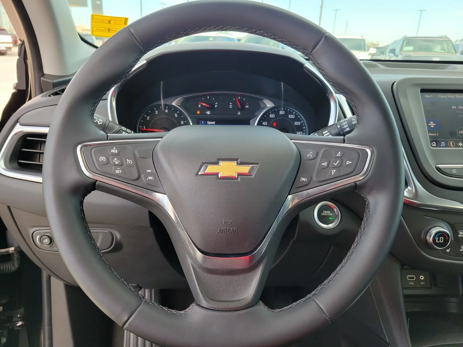 Used 2024 Mosaic Black M Chevrolet FWD LT image 18