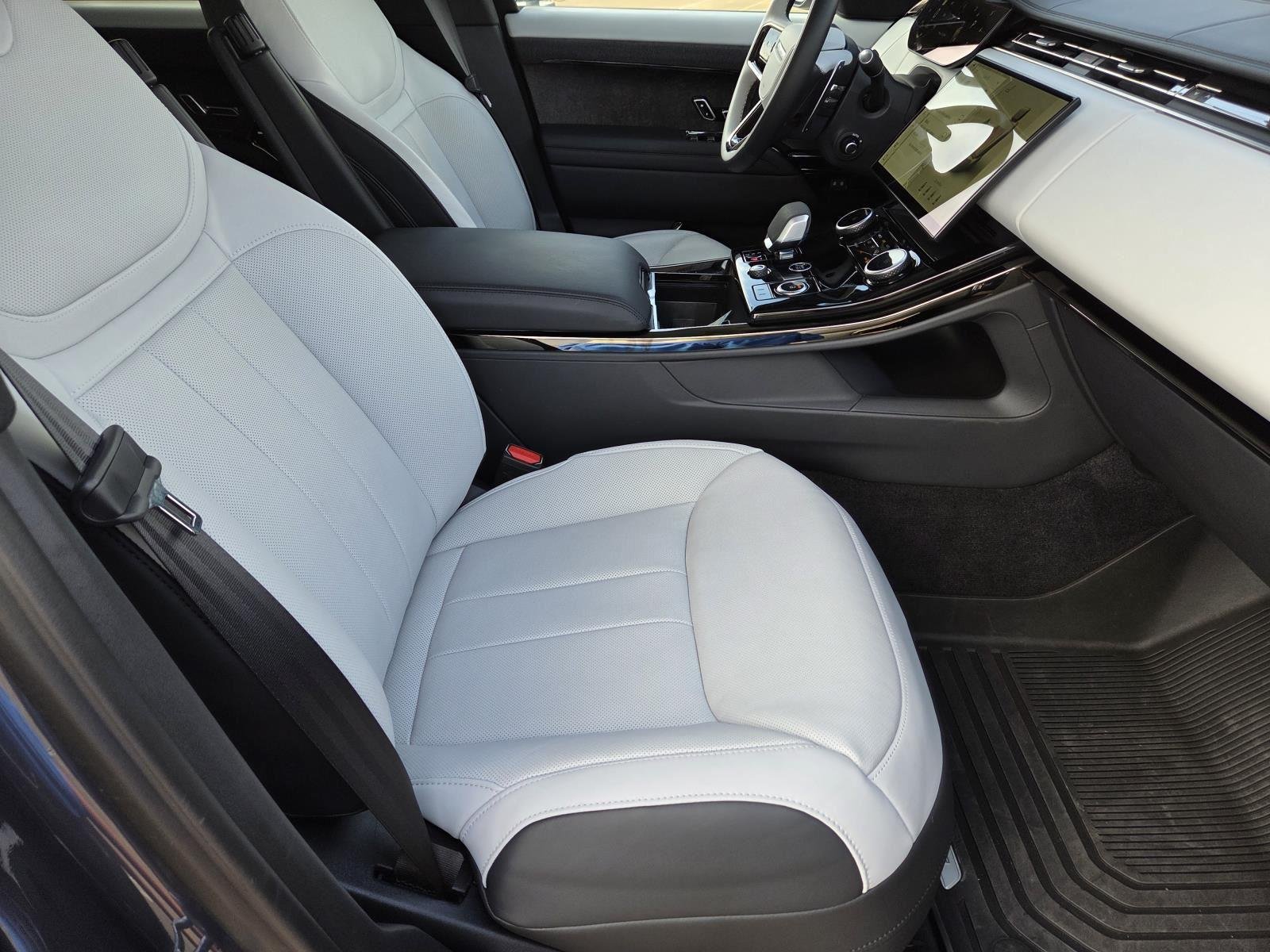 Used 2023 Varesine Blue Metallic Land Rover First Edition image 39