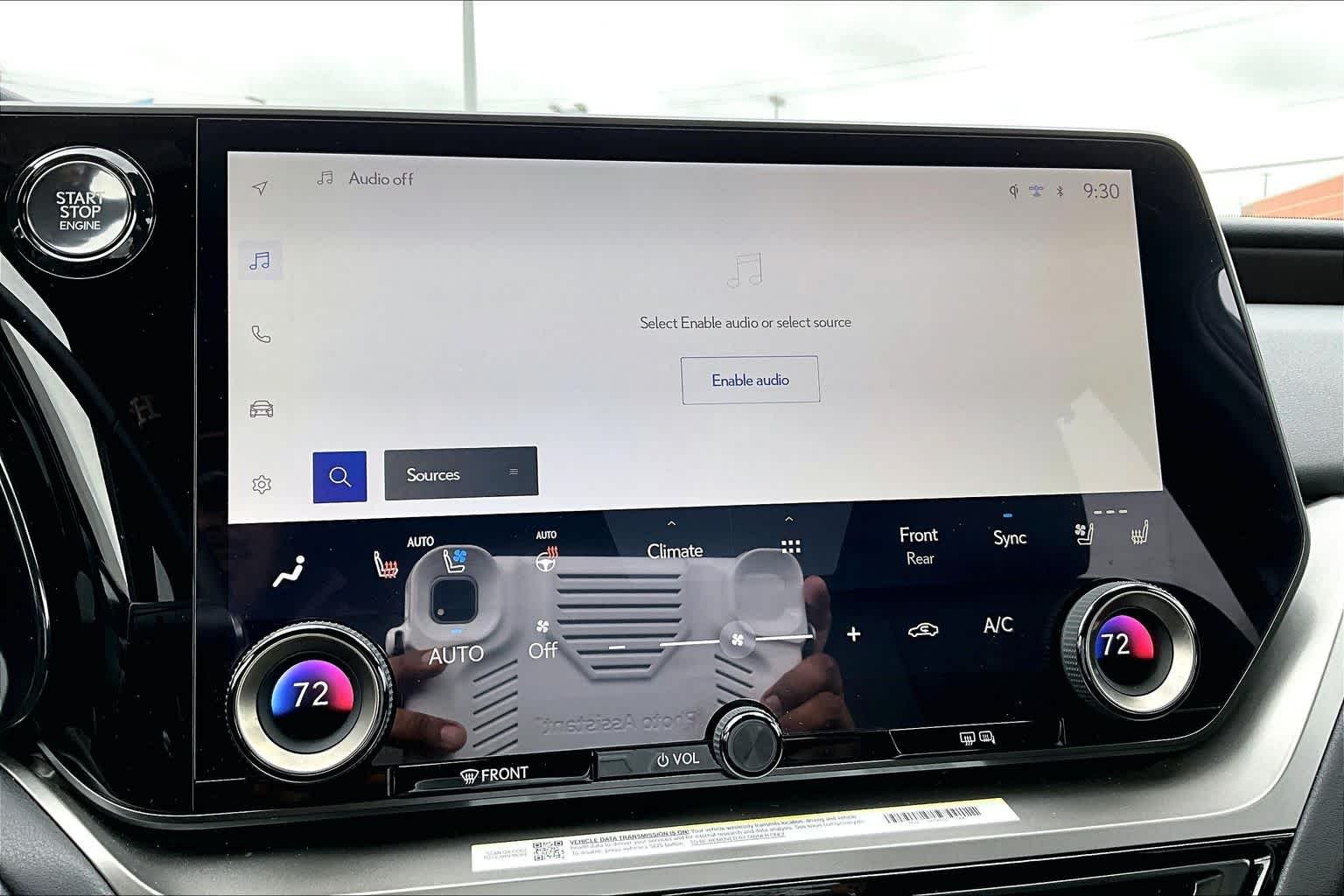 Used 2025 Wind Chill Pearl Lexus Premium image 34
