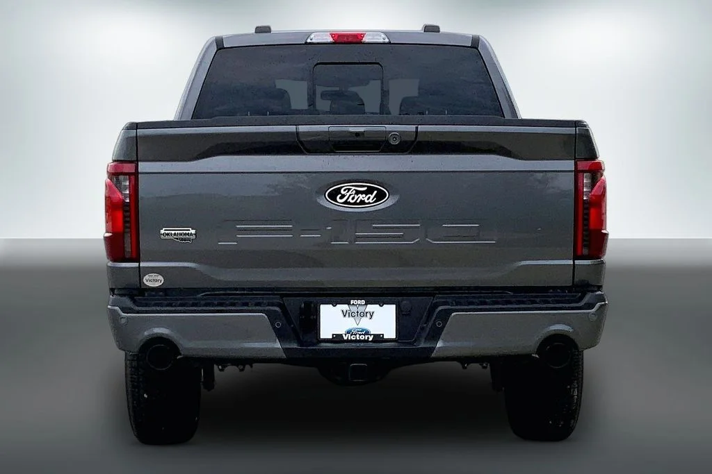 New 2026 Gray Ford XLT image 4