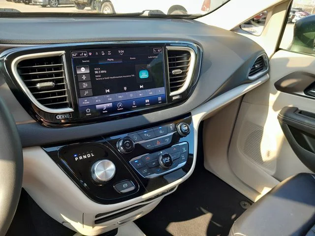 Used 2023 Black Chrysler Touring L image 20