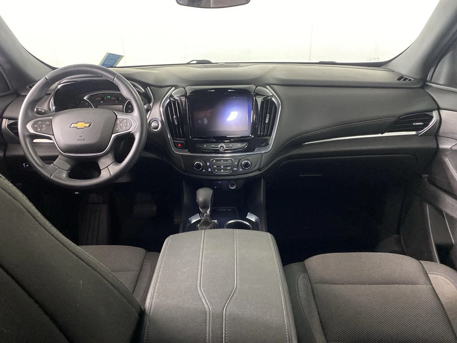 Used 2023 MOSAIC BLACK METALLIC Chevrolet LT Cloth image 26