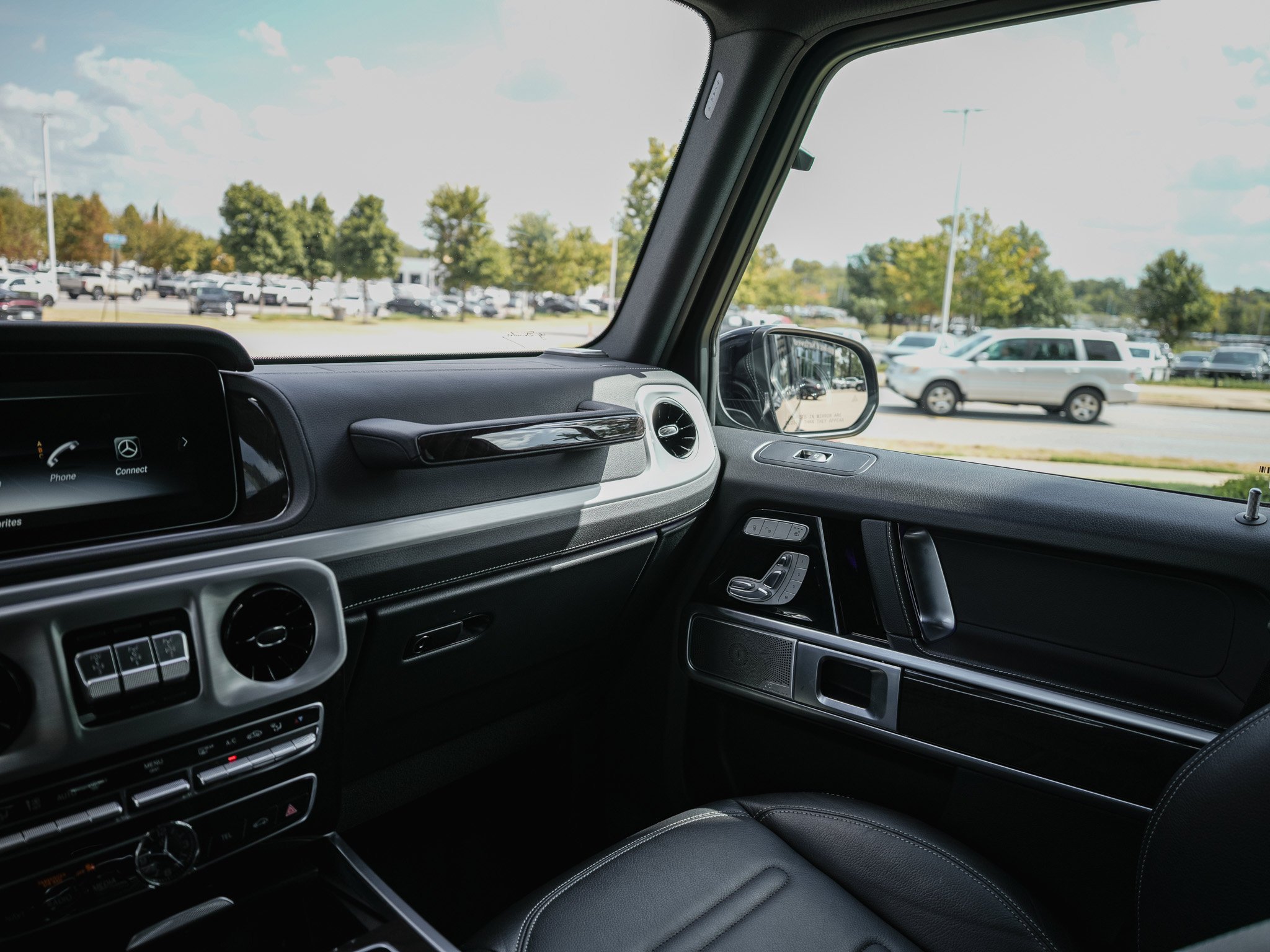 Certified Used 2022 Black Mercedes-Benz G 550 image 30