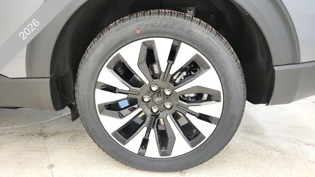 New 2026 Carbonized Gray Metallic Ford Platinum™ image 9
