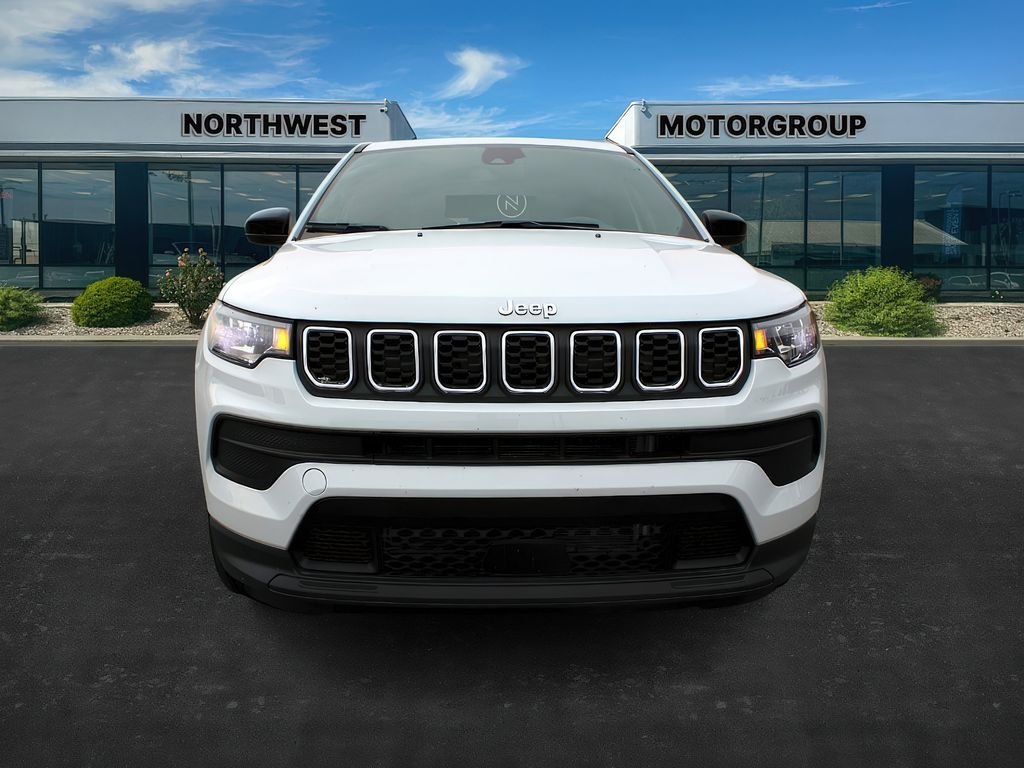 2025 Jeep Compass Sport photo 2