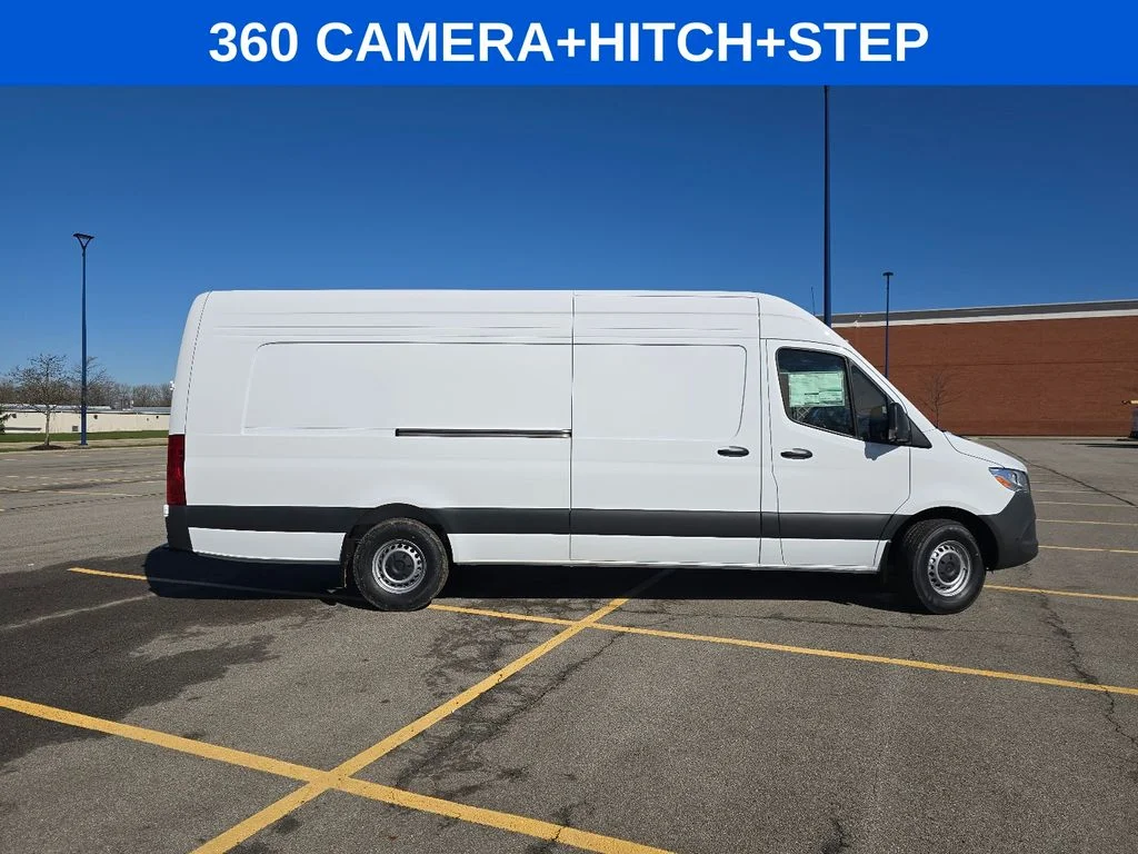 New 2026 Arctic White Mercedes-Benz Cargo 170 WB image 11
