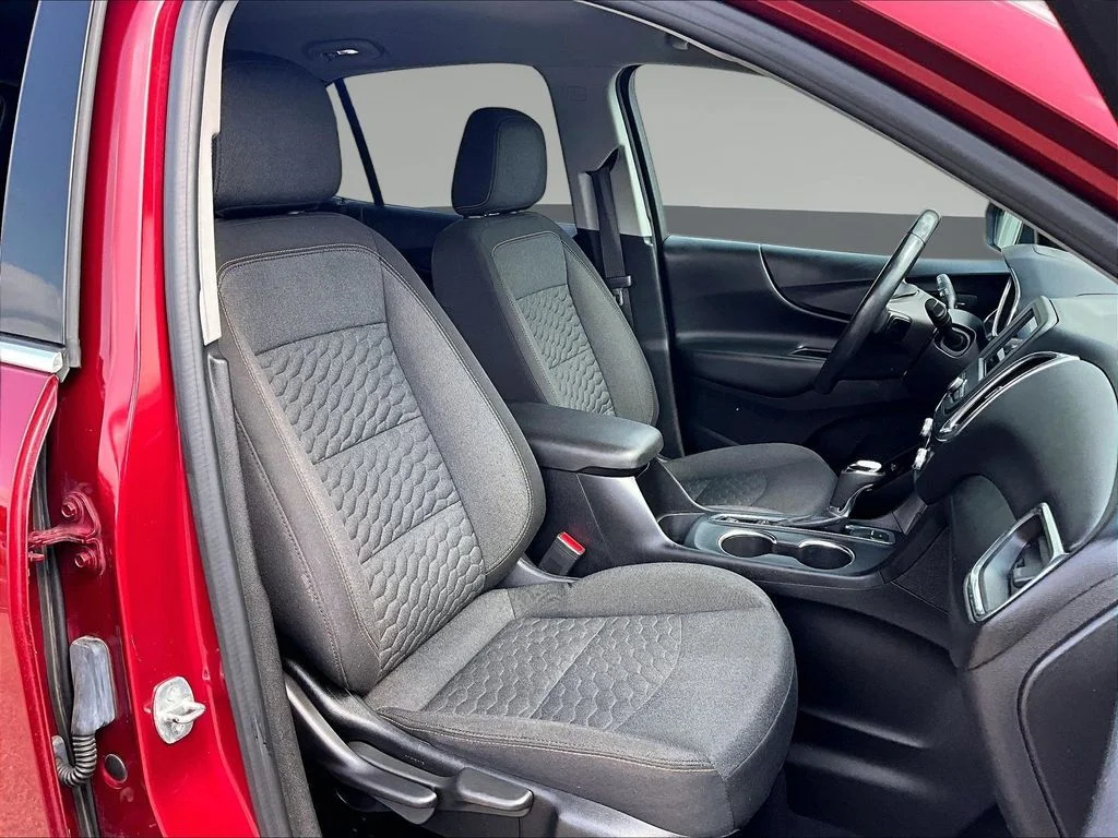 Used 2020 Red Chevrolet LT image 33