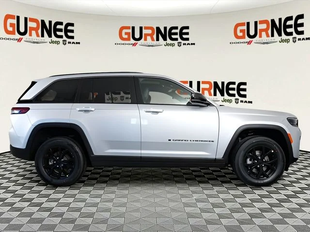 New 2026 Silver Zynith Exterior Paint Jeep Altitude image 41