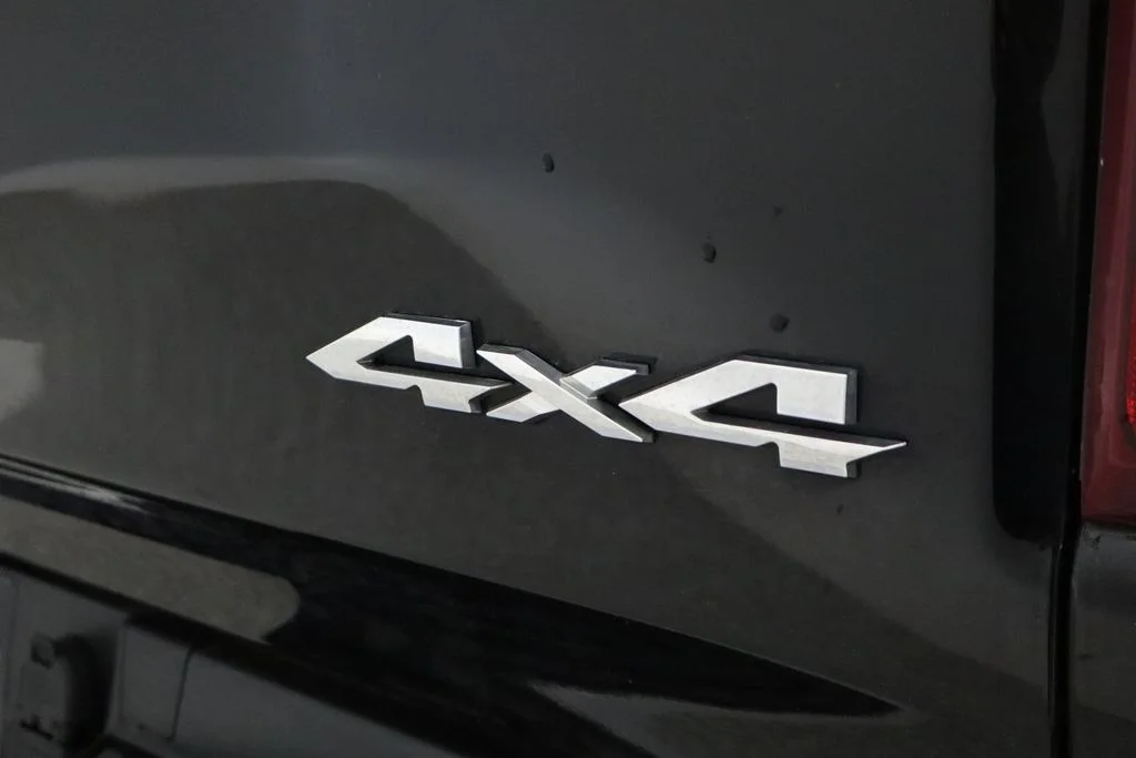 Used 2022 Black Ram Laramie image 17