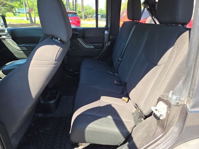 Used 2017 Gray Jeep Unlimited Sport image 17