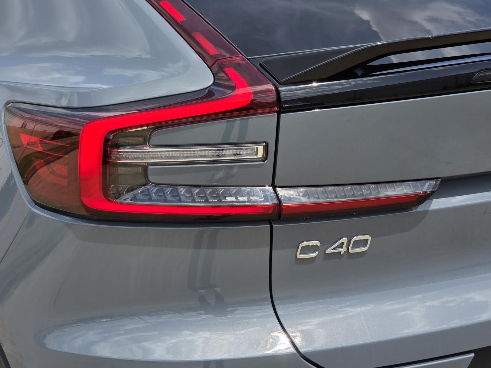 Used 2023 Thunder Gray Metallic Volvo Ultimate image 8
