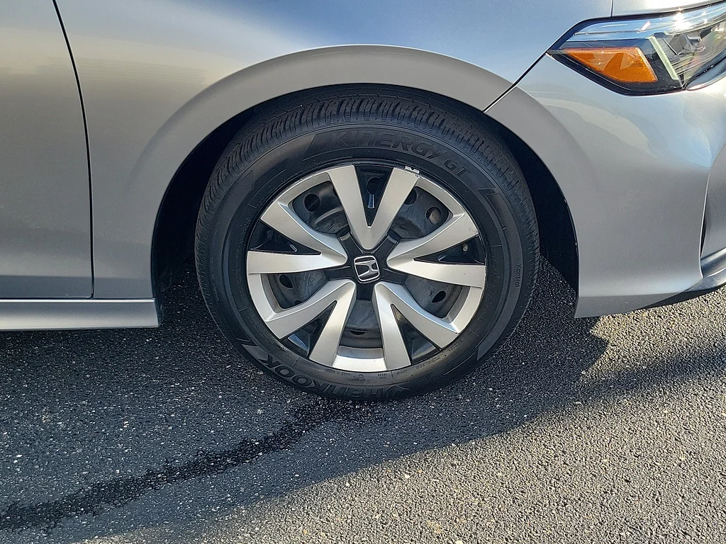 2025 Honda Civic Sedan LX, photo 6 of 12