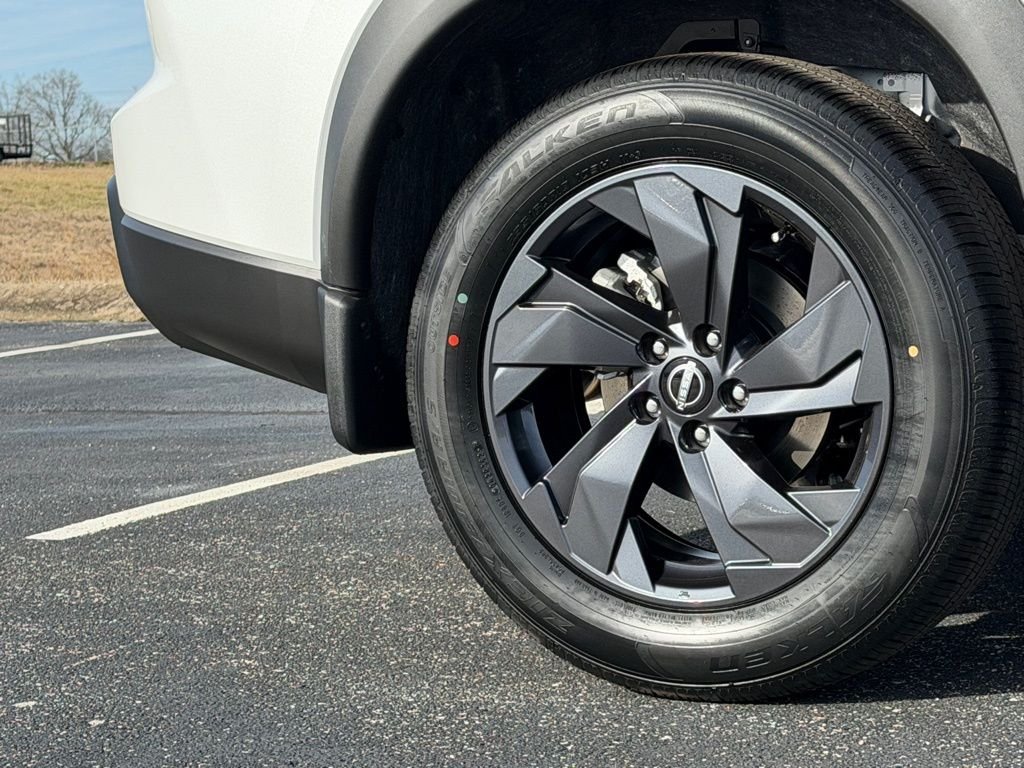 New 2026 Everest White Pearl TriCoat Nissan SV image 34