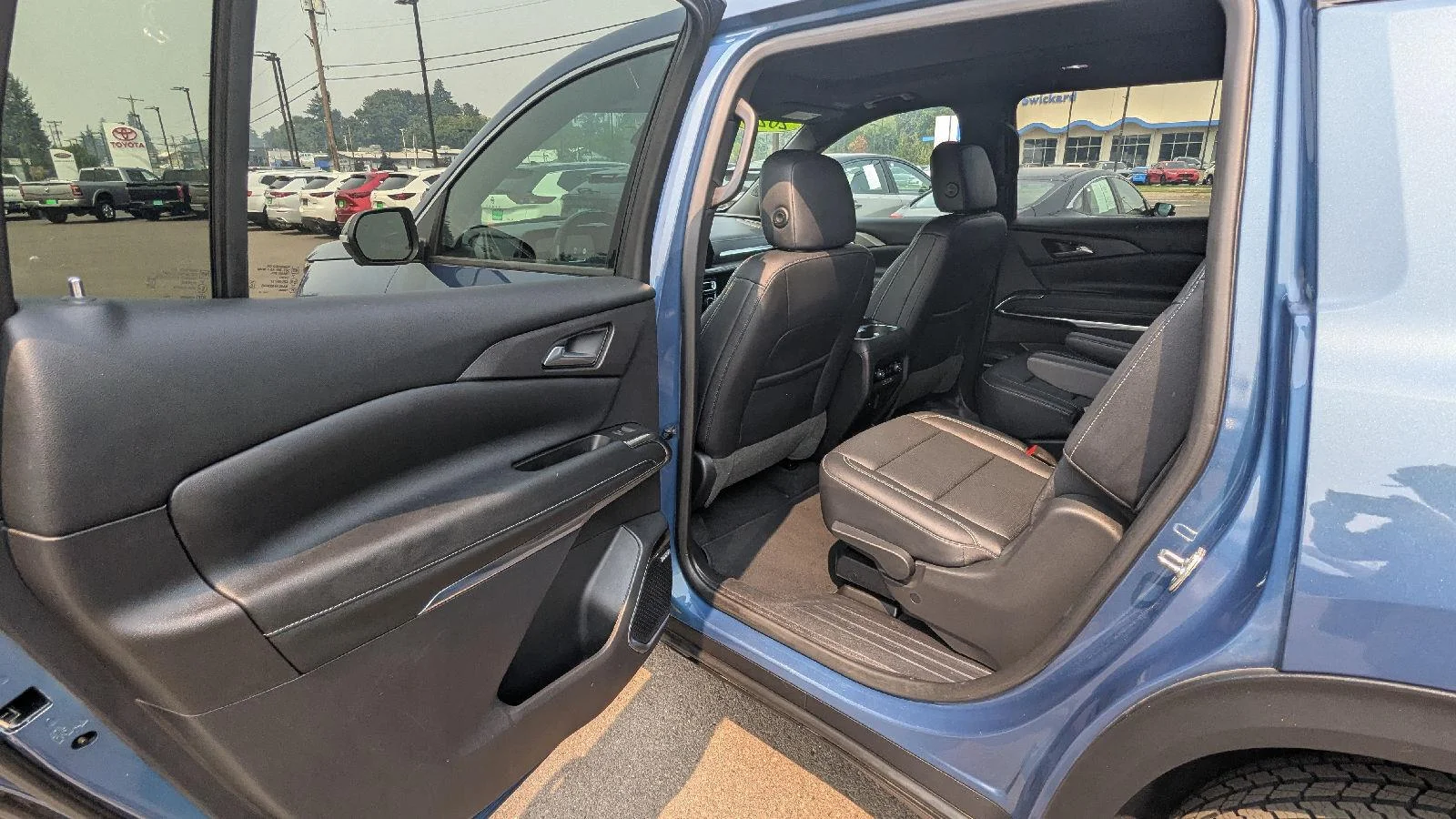2024 Chevrolet Traverse 1LT - Photo 12