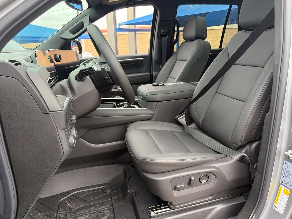 2027 Chevrolet Tahoe Z71 - Photo 19