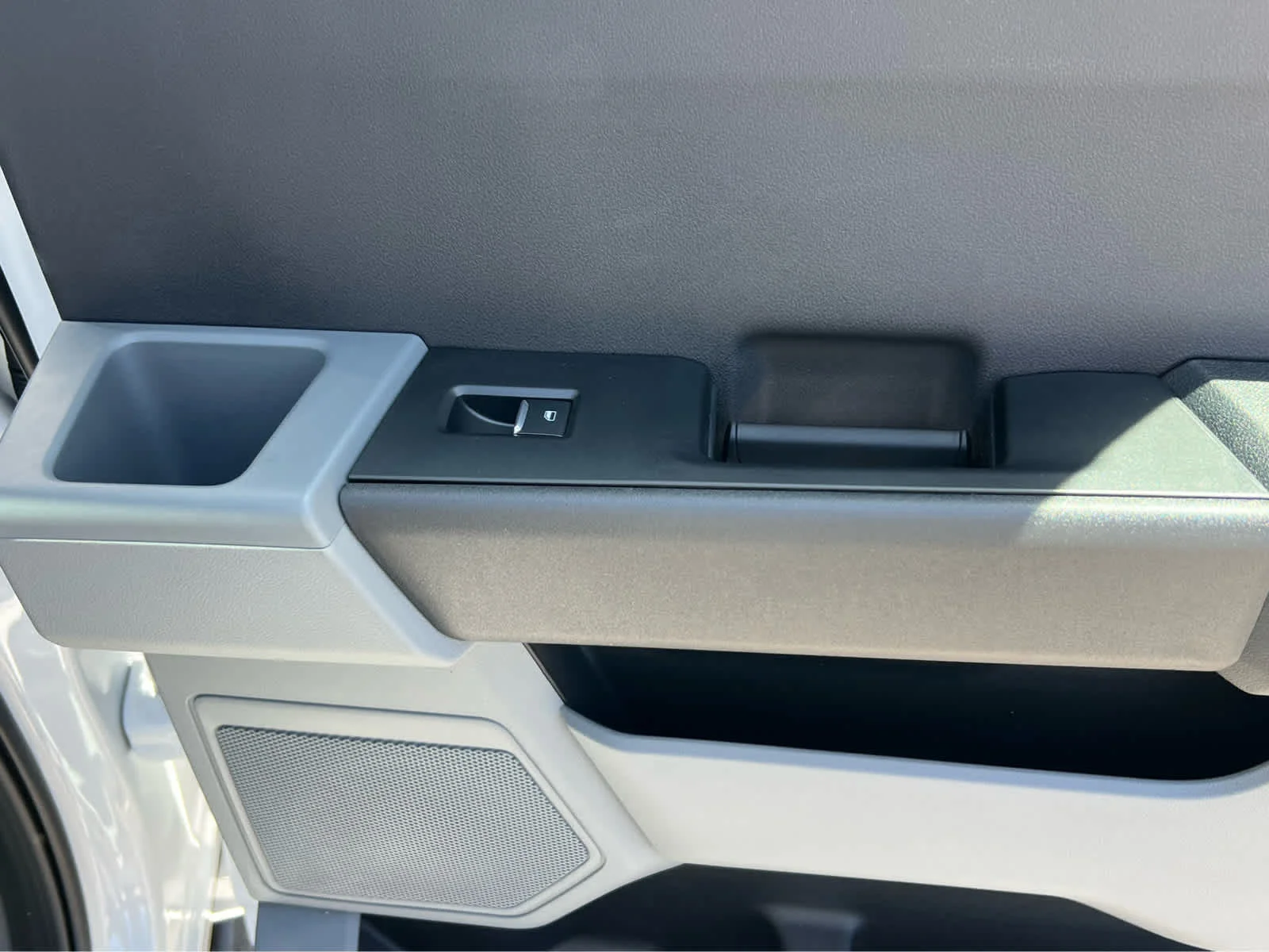 New 2026 Oxford White Ford XL image 22