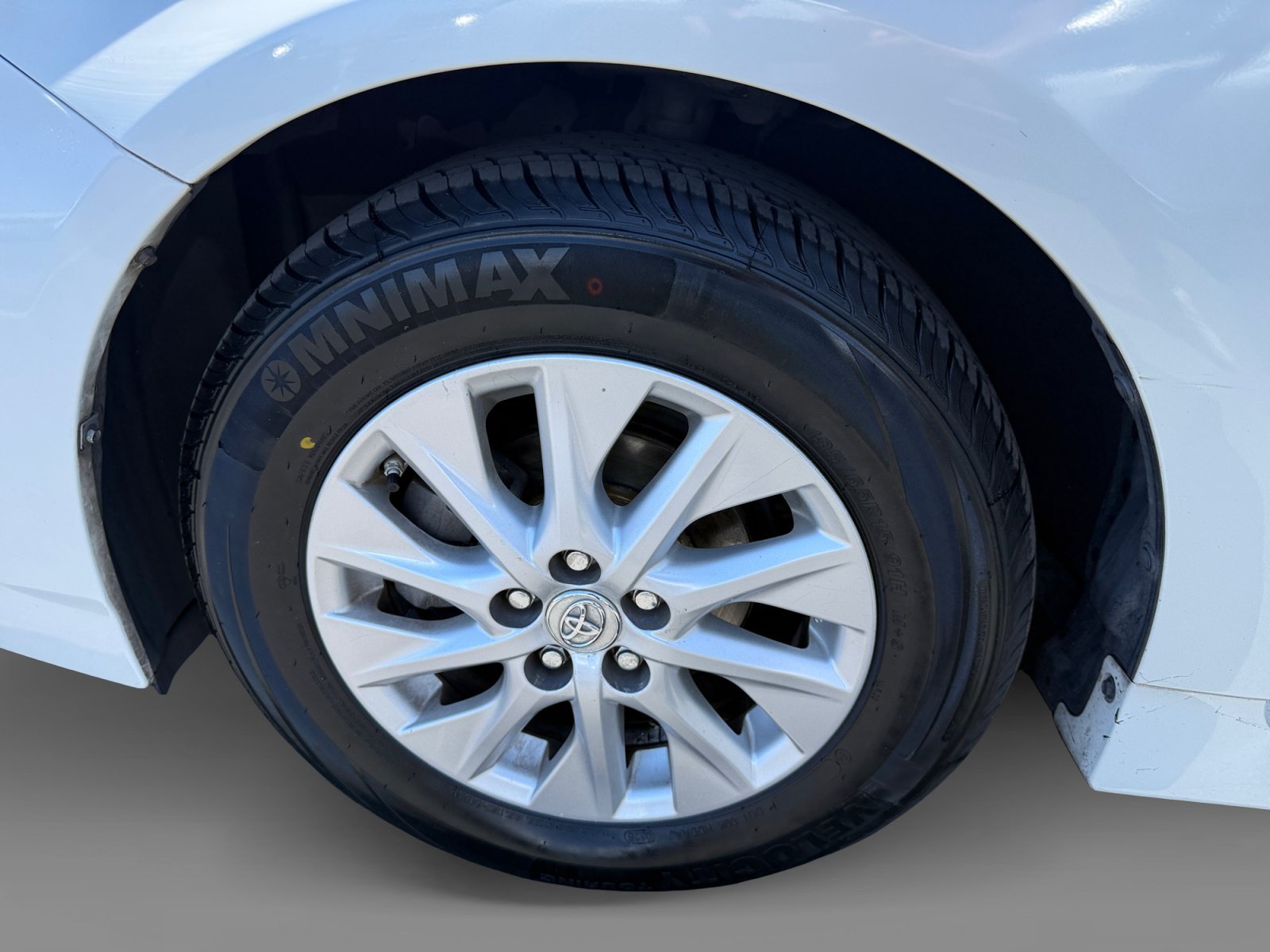 Used 2013 Blizzard Pearl Toyota Base image 9