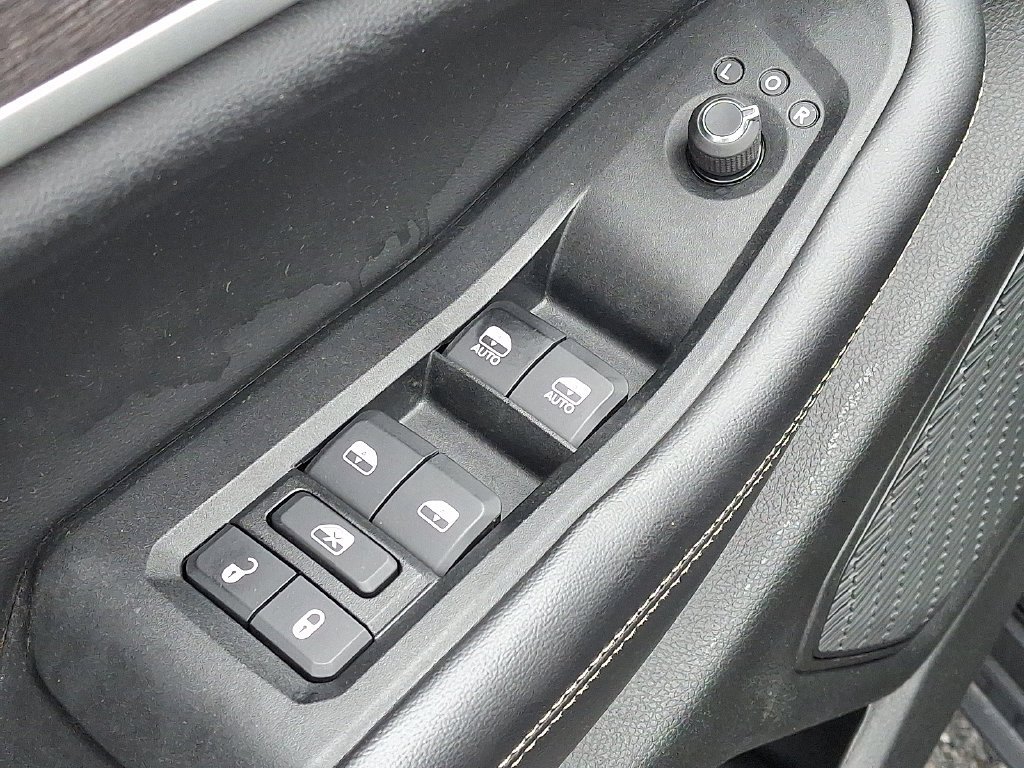 Used 2023 Black Jeep Limited image 15