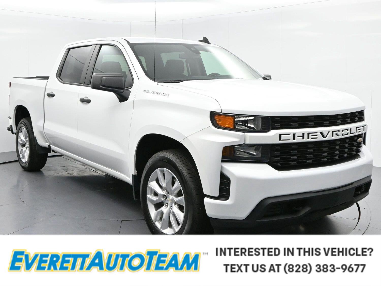 Used 2022 Summit White Chevrolet Custom image 1