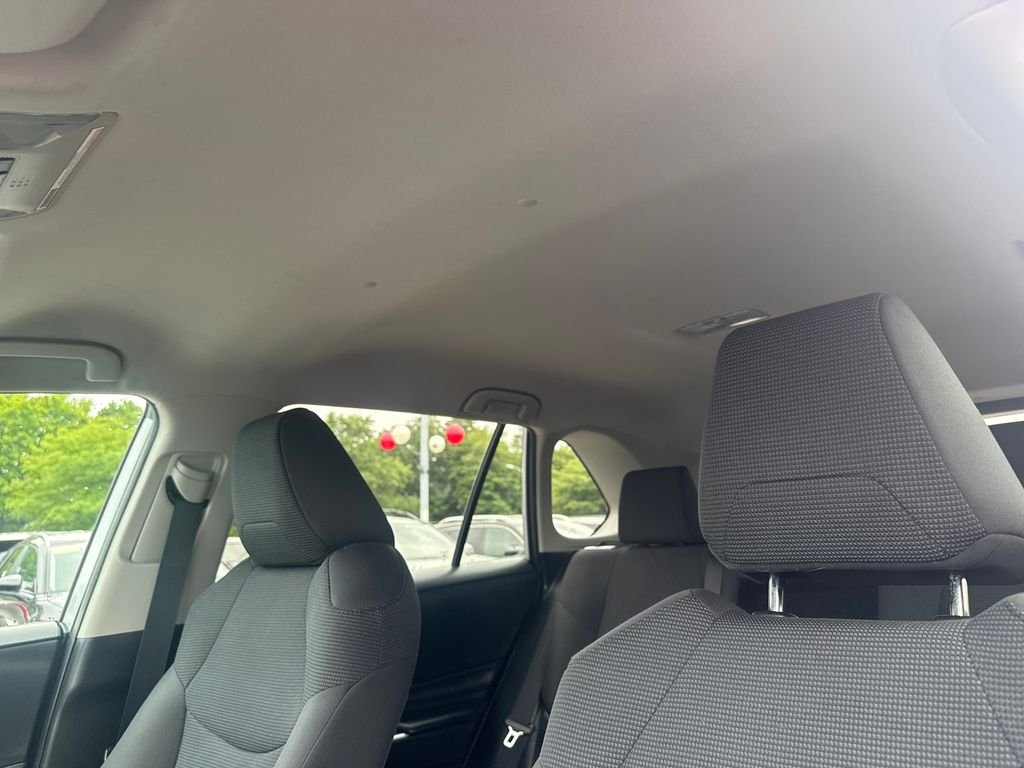 Used 2019 Silver Toyota LE image 16