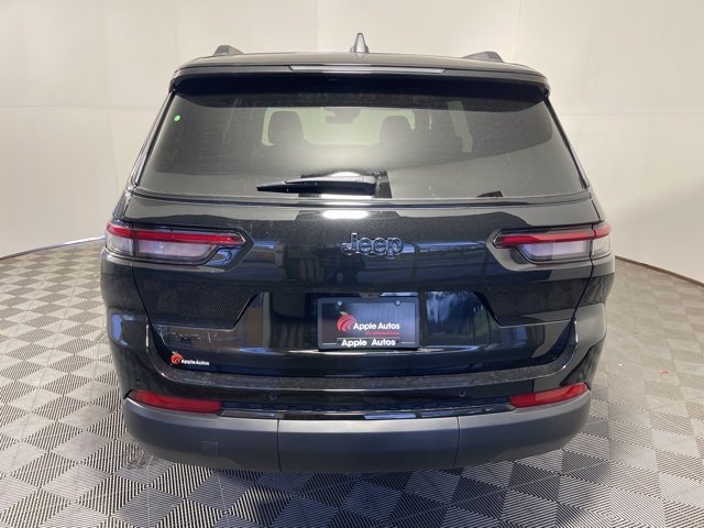 2025 Jeep Grand Cherokee L photo 3