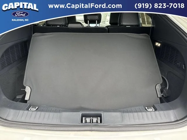 Used 2025 White Ford Premium image 16