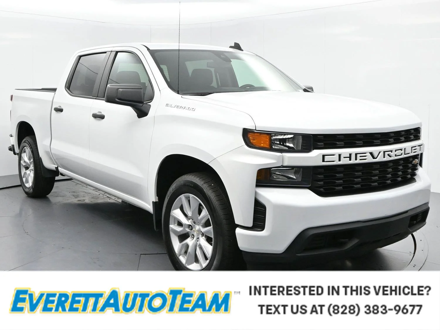 Used 2022 Summit White Chevrolet Custom image 1