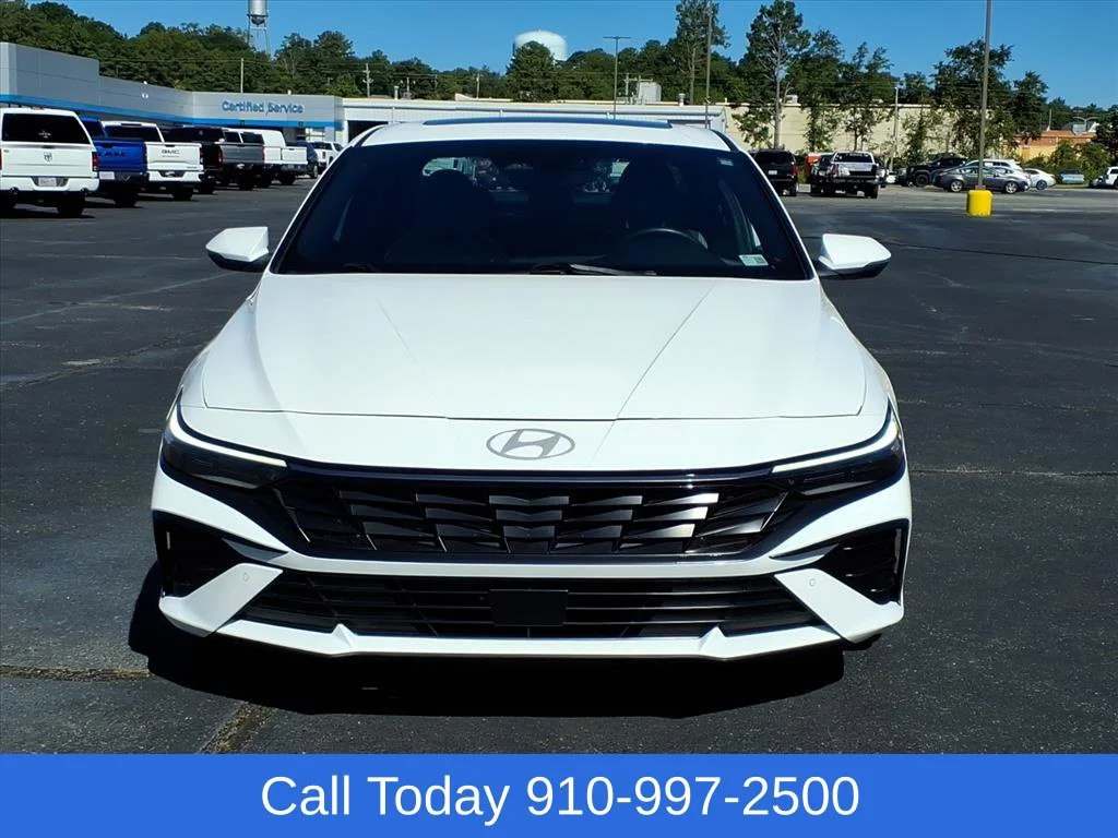 Used 2024 White Hyundai Limited image 8