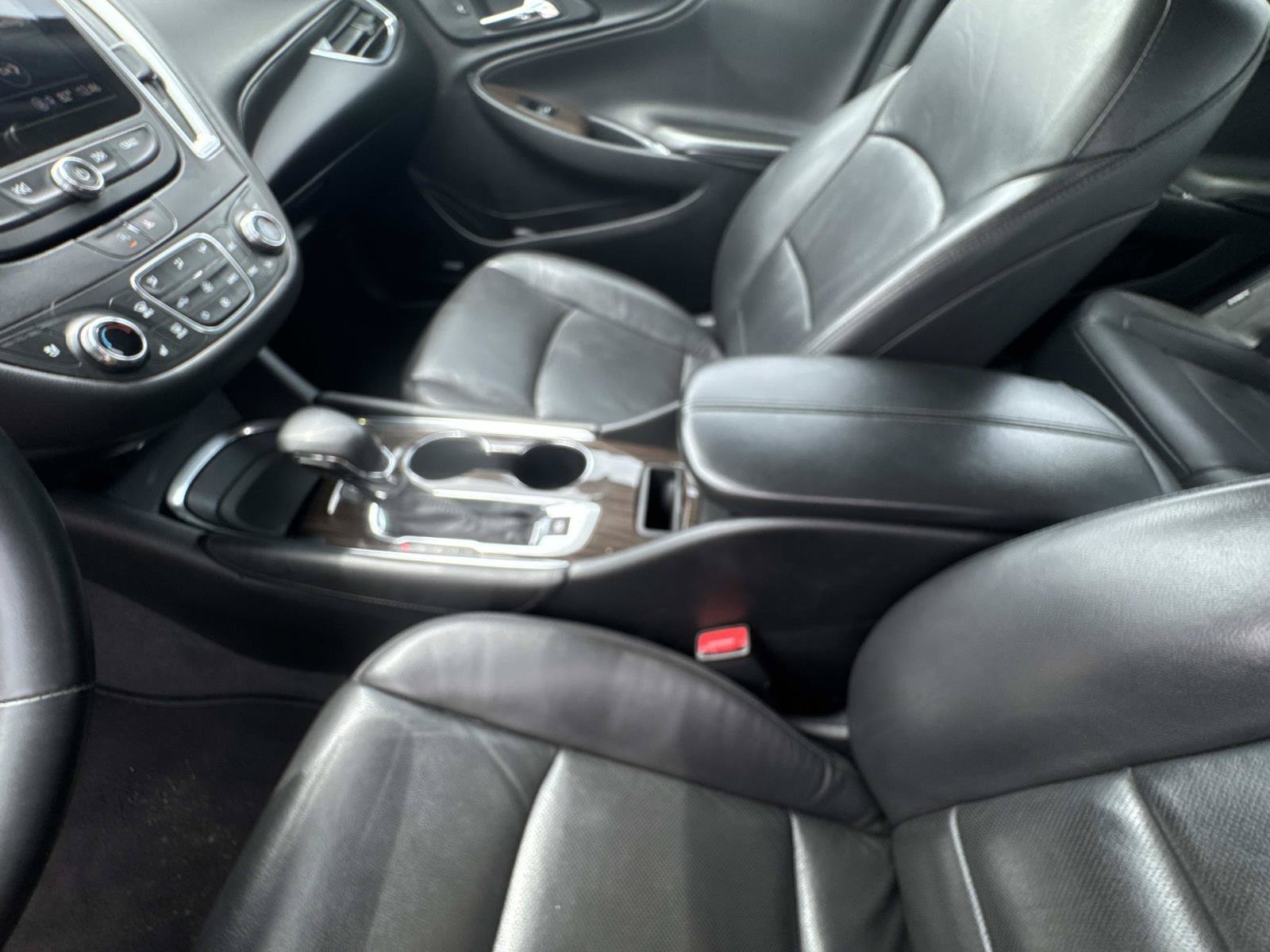 Used 2024 Gray Chevrolet LT image 24