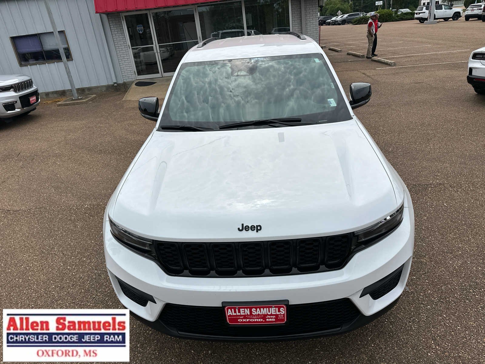 Certified Used 2025 Bright White Clearcoat Jeep Altitude image 9