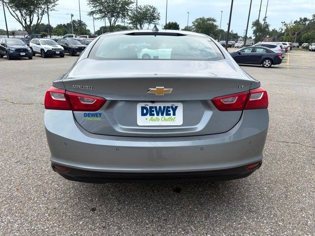 Used 2024 Sterling Gray Metallic Chevrolet LT image 4