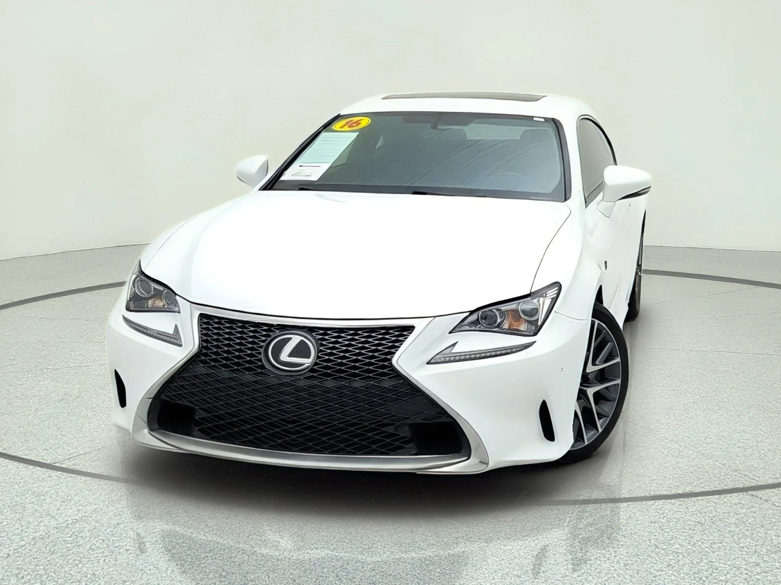 Used 2016 Ultra White Lexus CLOTH image 4