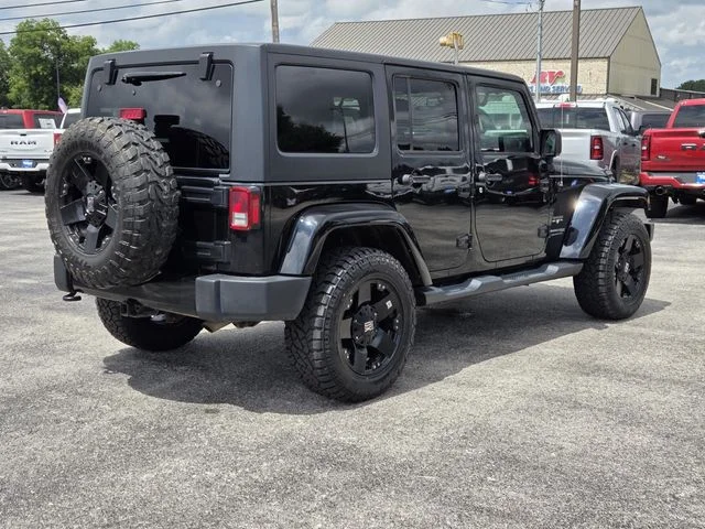 Used 2018 Black Jeep Unlimited Sahara image 7