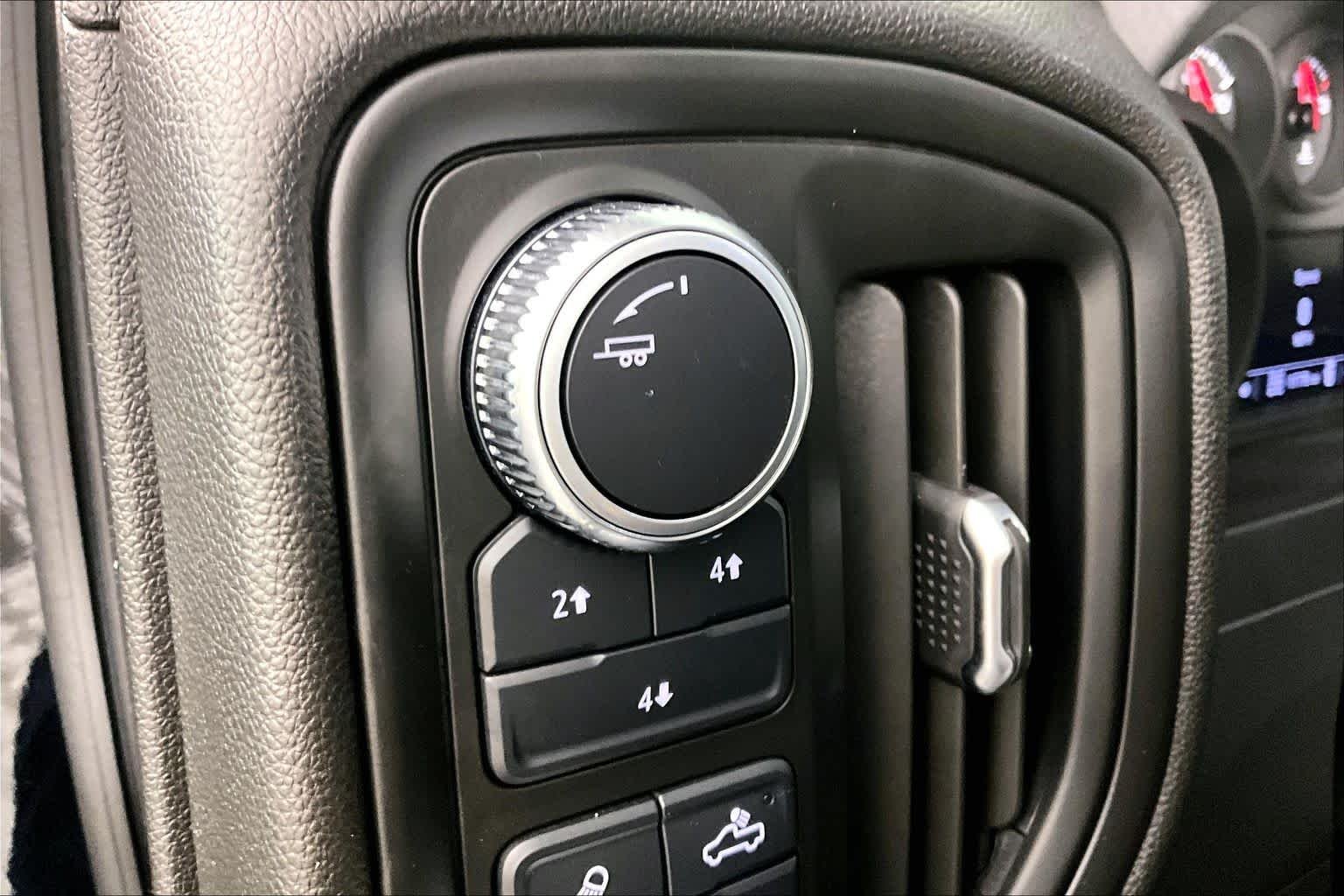 Used 2025 Onyx Black GMC Pro image 30
