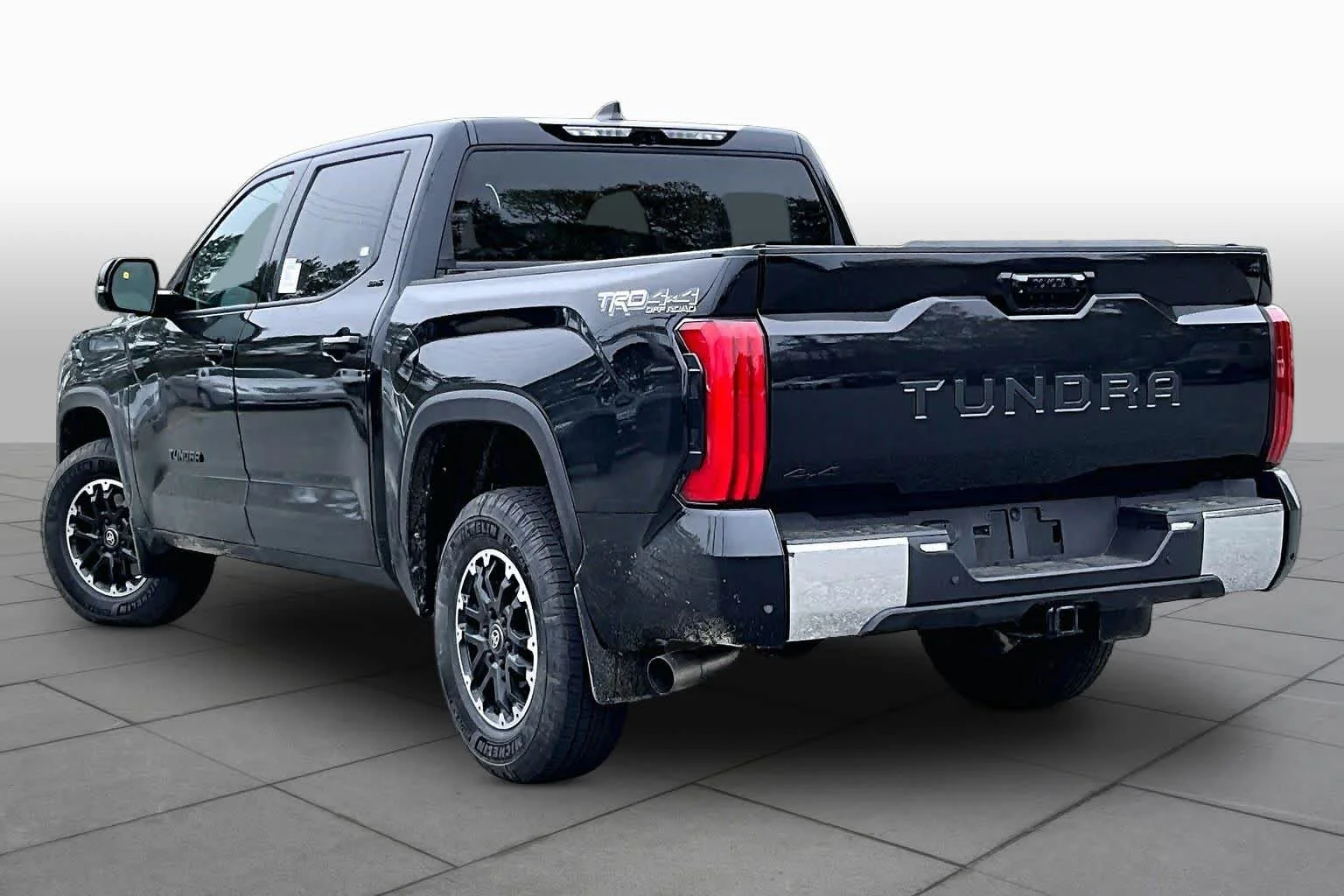 New 2026 Midnight Black Metallic Toyota SR5 image 12
