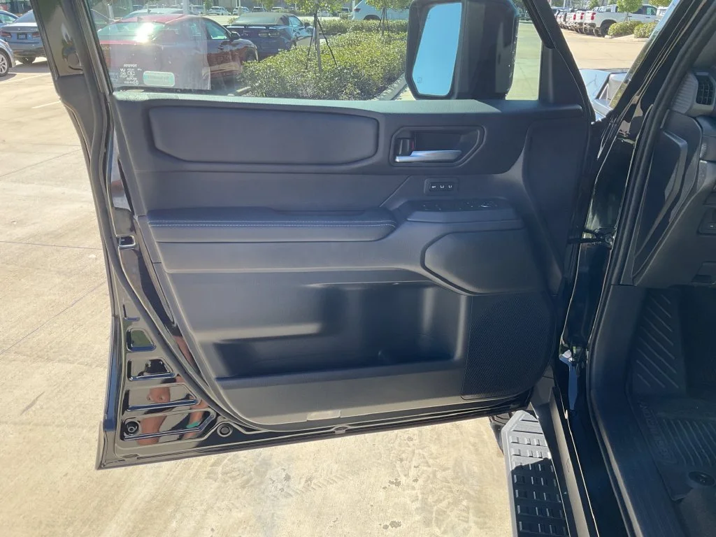 Used 2025 Black Toyota Base image 11
