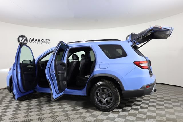 Used 2025 Blue Honda TrailSport image 17
