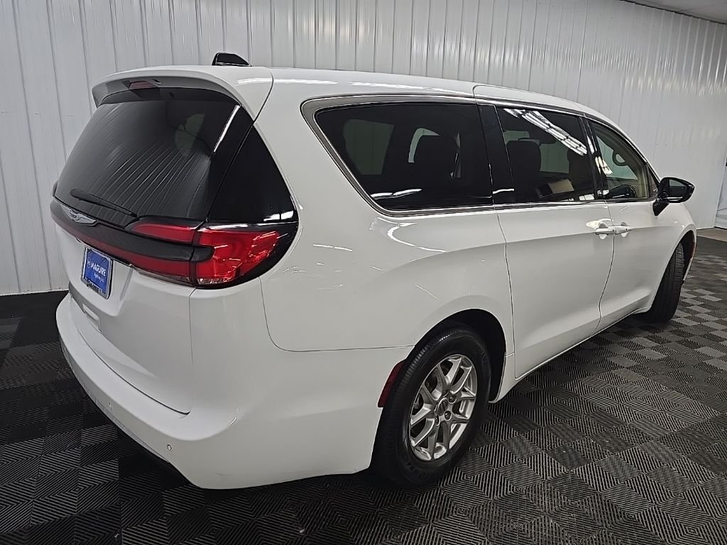 Used 2024 White Chrysler Touring L image 10