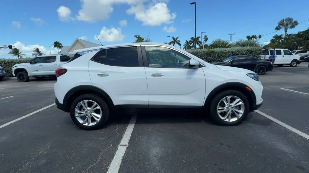 Used 2023 White Buick Preferred image 9