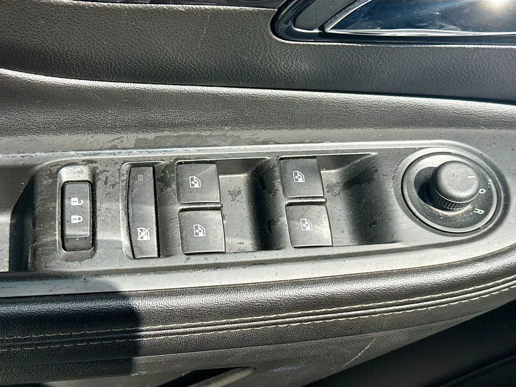 Used 2021 Black Buick Preferred image 19