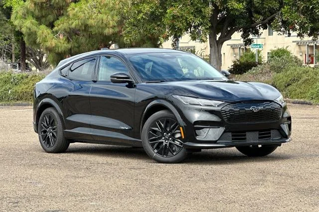 New 2026 Shadow Black Ford Premium image 25